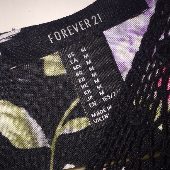 Forever 21 belle sleeve romper - Picture 3 of 4